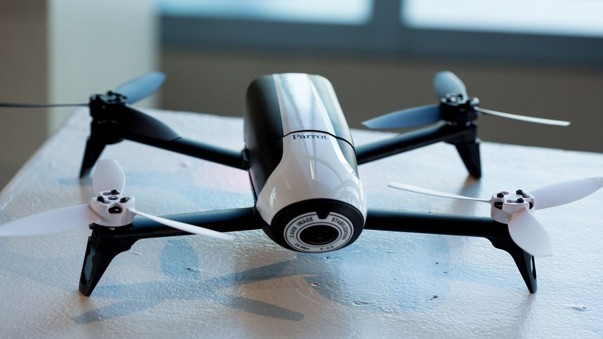 Parrot Unveils The Bebop 2, a Faster, Longer-Lasting Drone