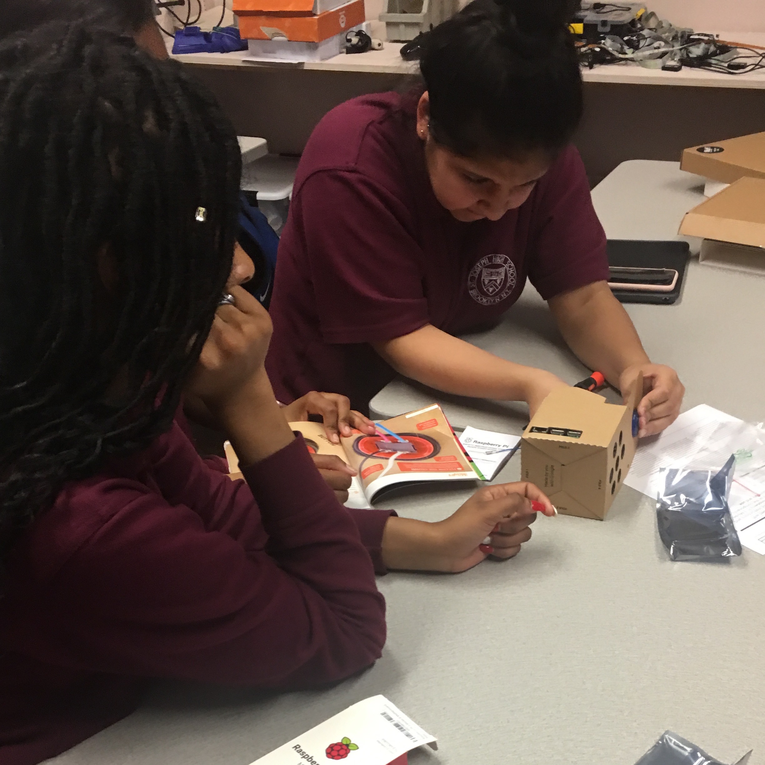 Do-It-Yourself Artificial Intelligence: SJHS Students Use Google AIY
